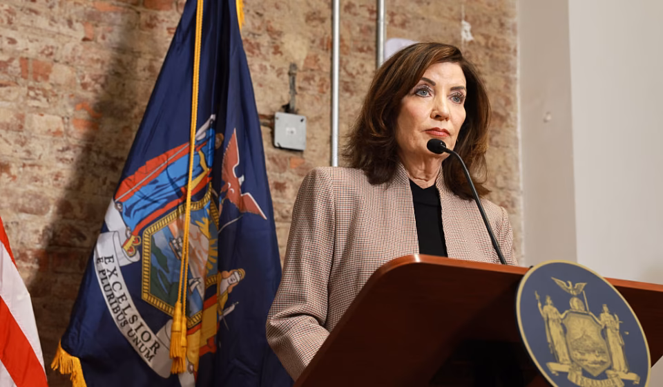 Artificial intelligence transparency law in New York affecting advertising and digital communications